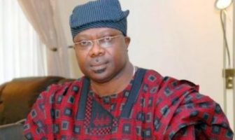 Omisore Offsets N2.3m Bills Of Seventeen Patients At OAUTH